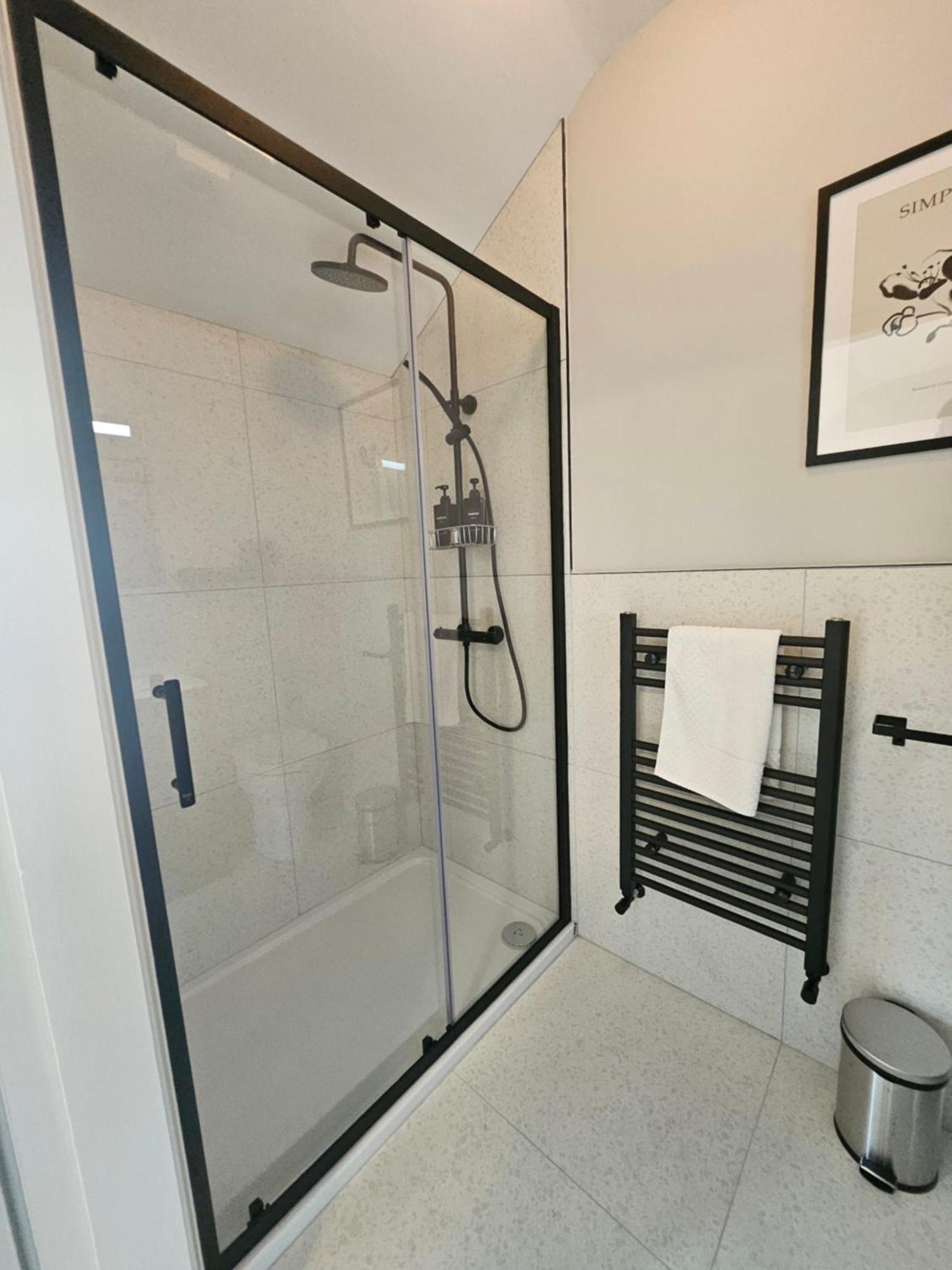 Tatlers Guest House Роскоммон Екстер'єр фото
