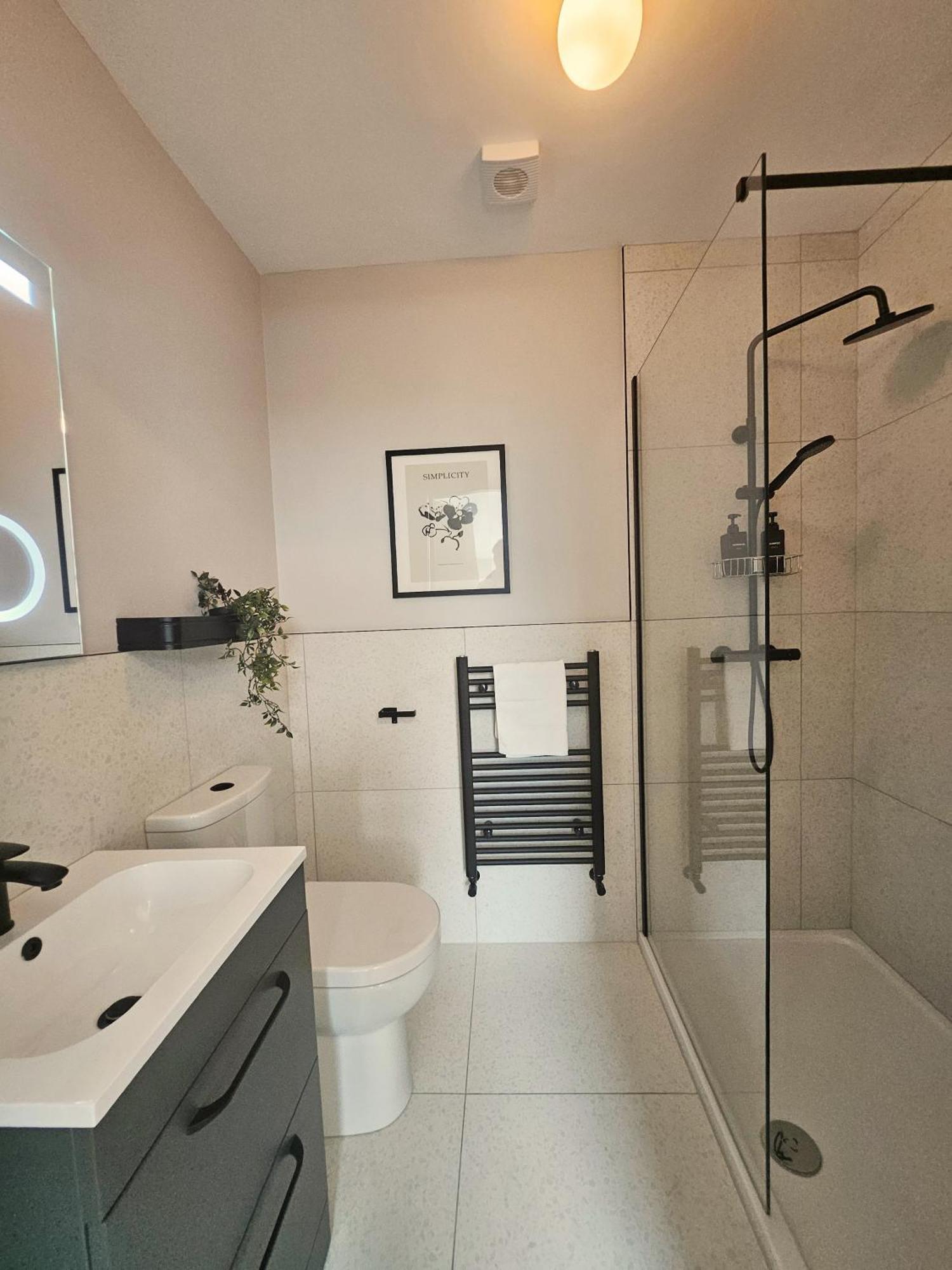 Tatlers Guest House Роскоммон Екстер'єр фото