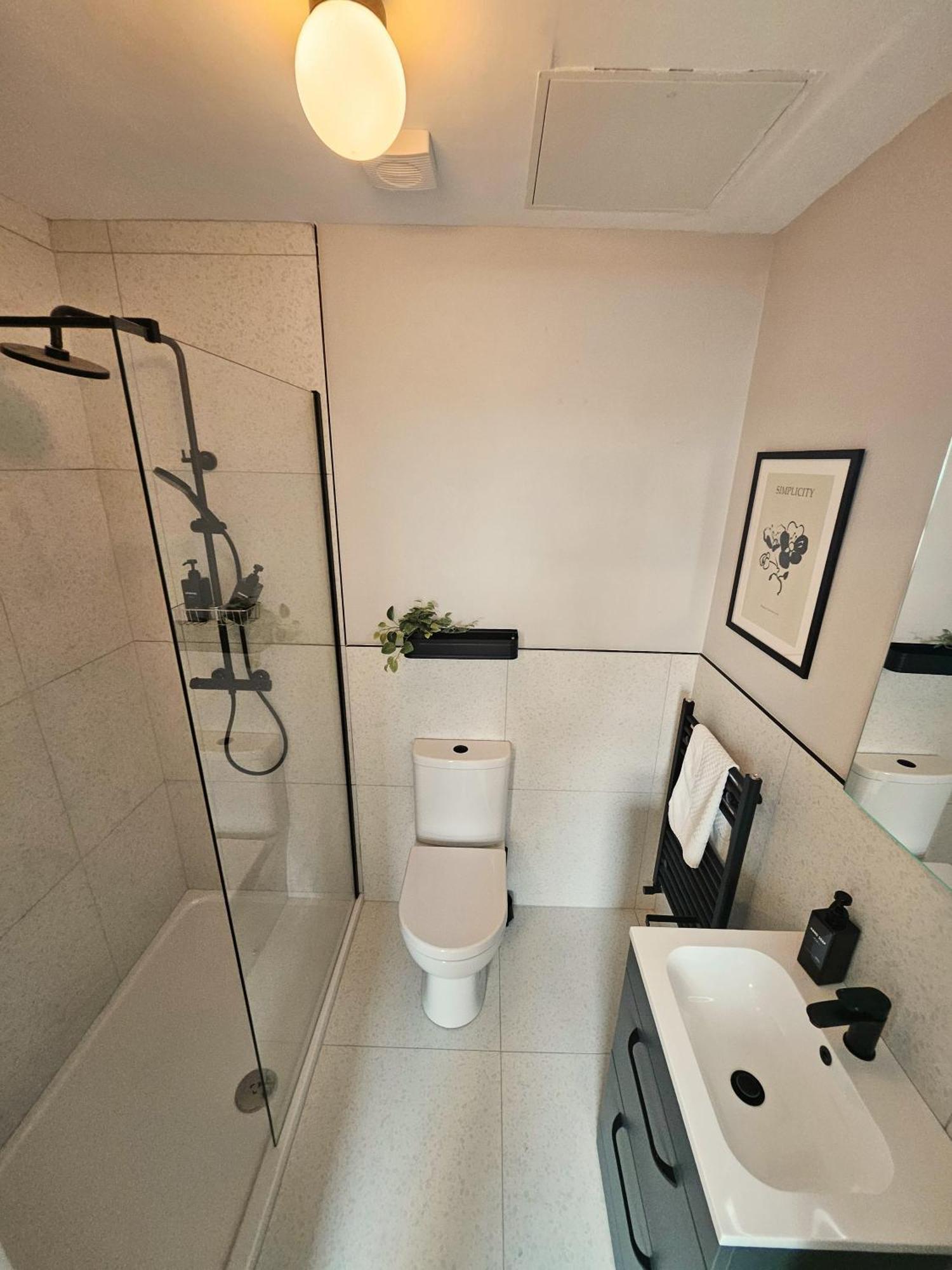 Tatlers Guest House Роскоммон Екстер'єр фото